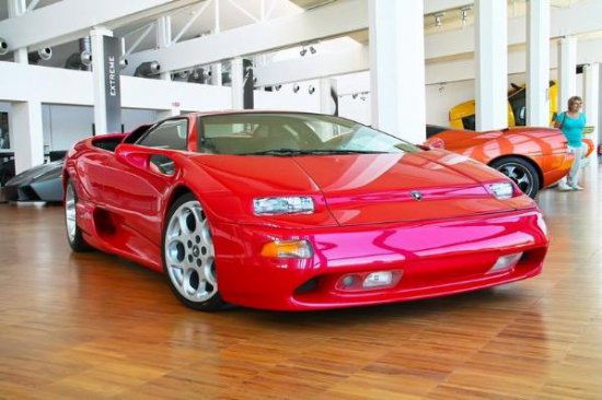 Lamborghini m�zesi!