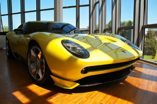 Lamborghini m�zesi!