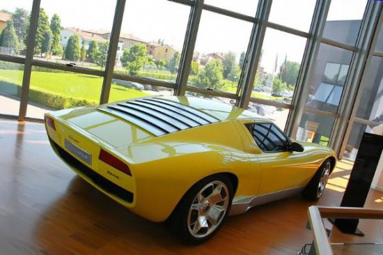 Lamborghini m�zesi!