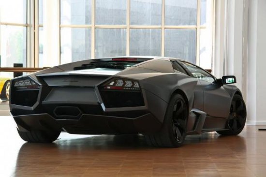 Lamborghini m�zesi!