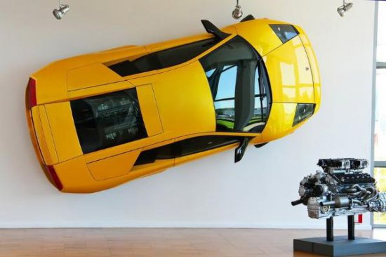 Lamborghini m�zesi!