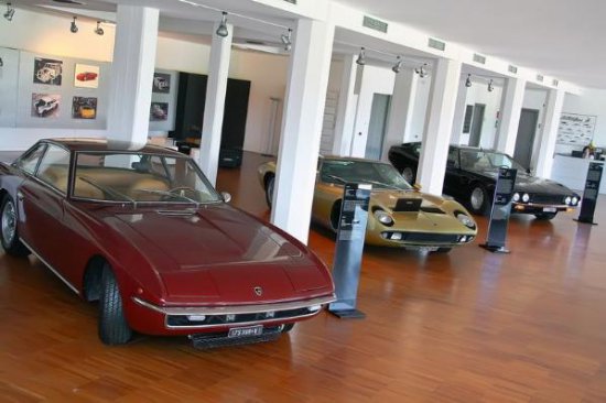 Lamborghini m�zesi!
