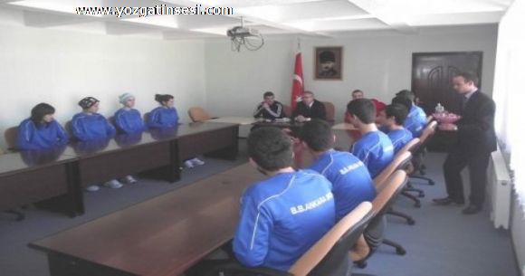 Ankara B.B Taekwondo Tak�m� Sar�kaya da Kapmta...