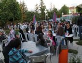 Akda� Devlet Hastahanesi �al��anlar�na...