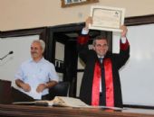 Yozgat Valisi Abdulkadir Yaz�c� Diplomas�n� ...