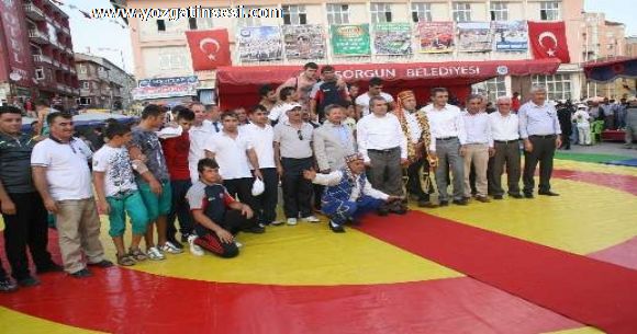 S�rmeli �enli�i G�re� M�sabakas�...