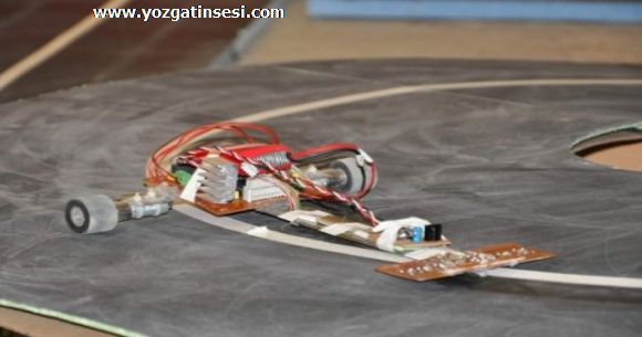 Yerk�y Eml ��rencileri �izgi Takip Eden Robot �retti.